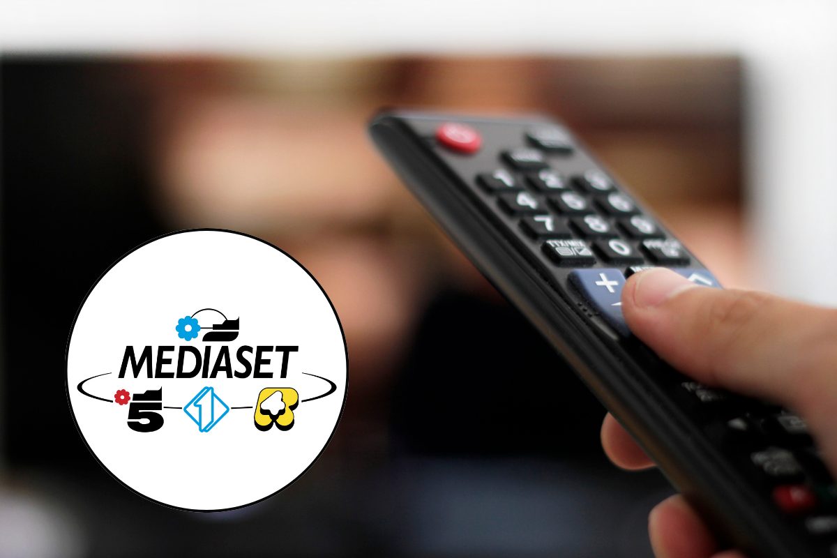 telecomando e loghi canali mediaset